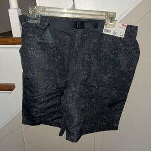 Uniqlo - Men's - Geared Shorts 8”Inseam - Black Textured Hybrid Shorts